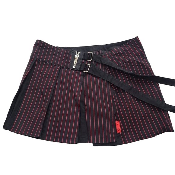 Tripp nyc Dresses & Skirts - Vintage Tripp NYC Plaid Pleated Mini Skirt, Womens, Black, Red Pin Stripes